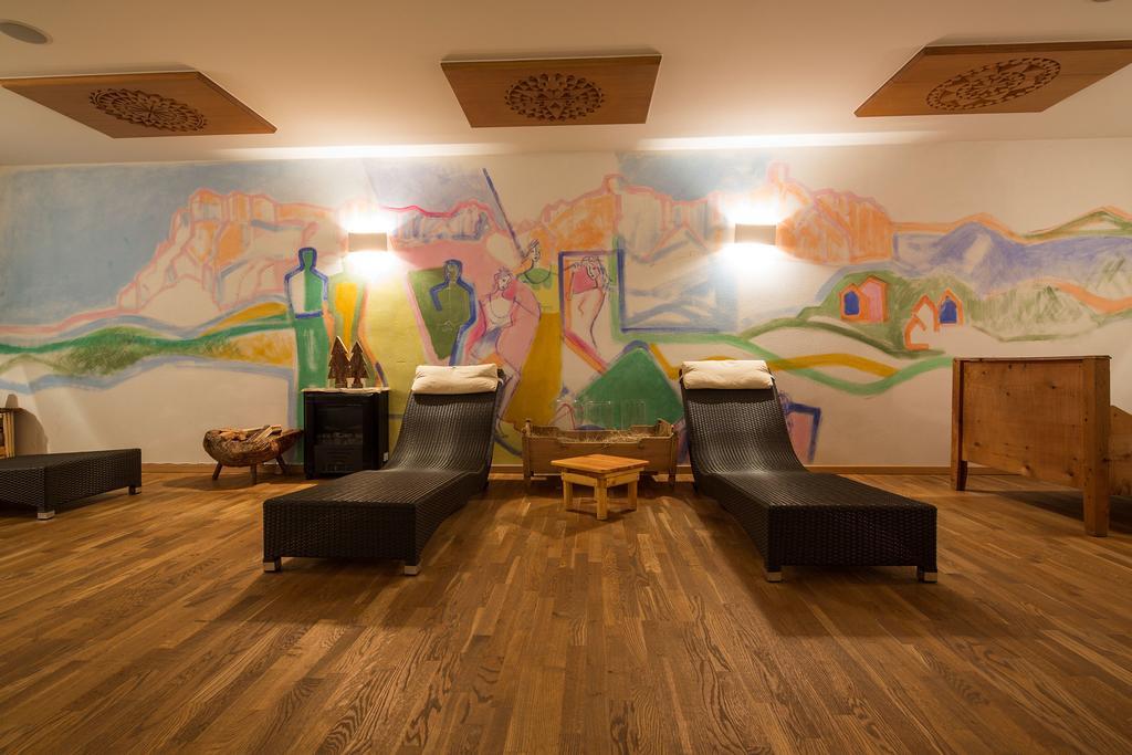לה וילה Hotel Rezia מראה חיצוני תמונה